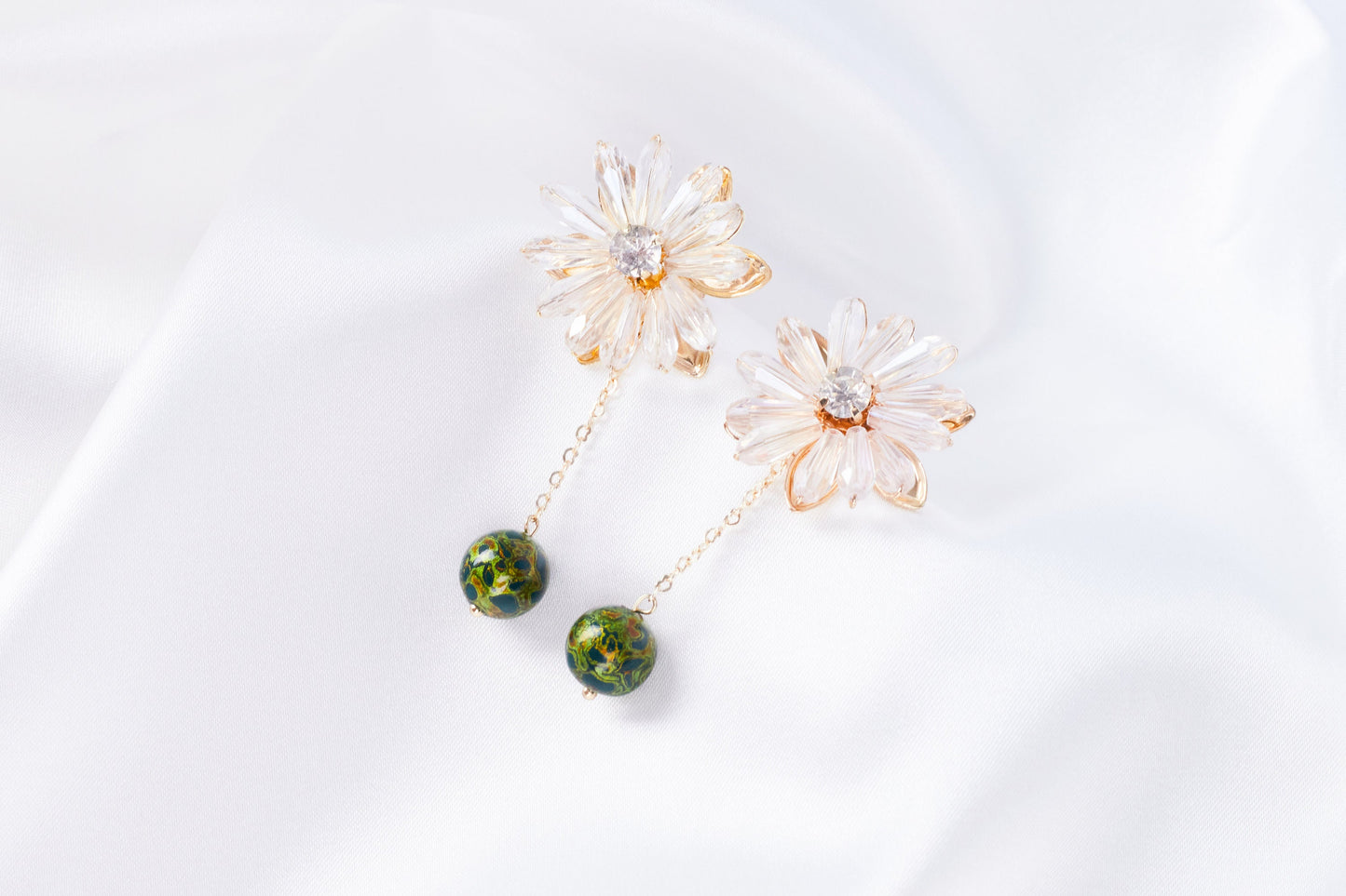 Jewelry/Lacquer earrings (6.5cm X 1.0cm)/preserved fresh flower/Crystal/18K gold plated