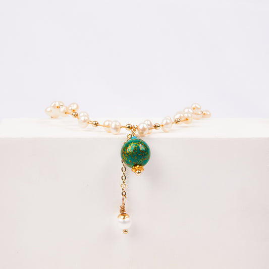 Jewelry/1cm diameter lacquer ball & natural pearls/18K gold plated necklace (23cm - 28 cm adjustable)/Green