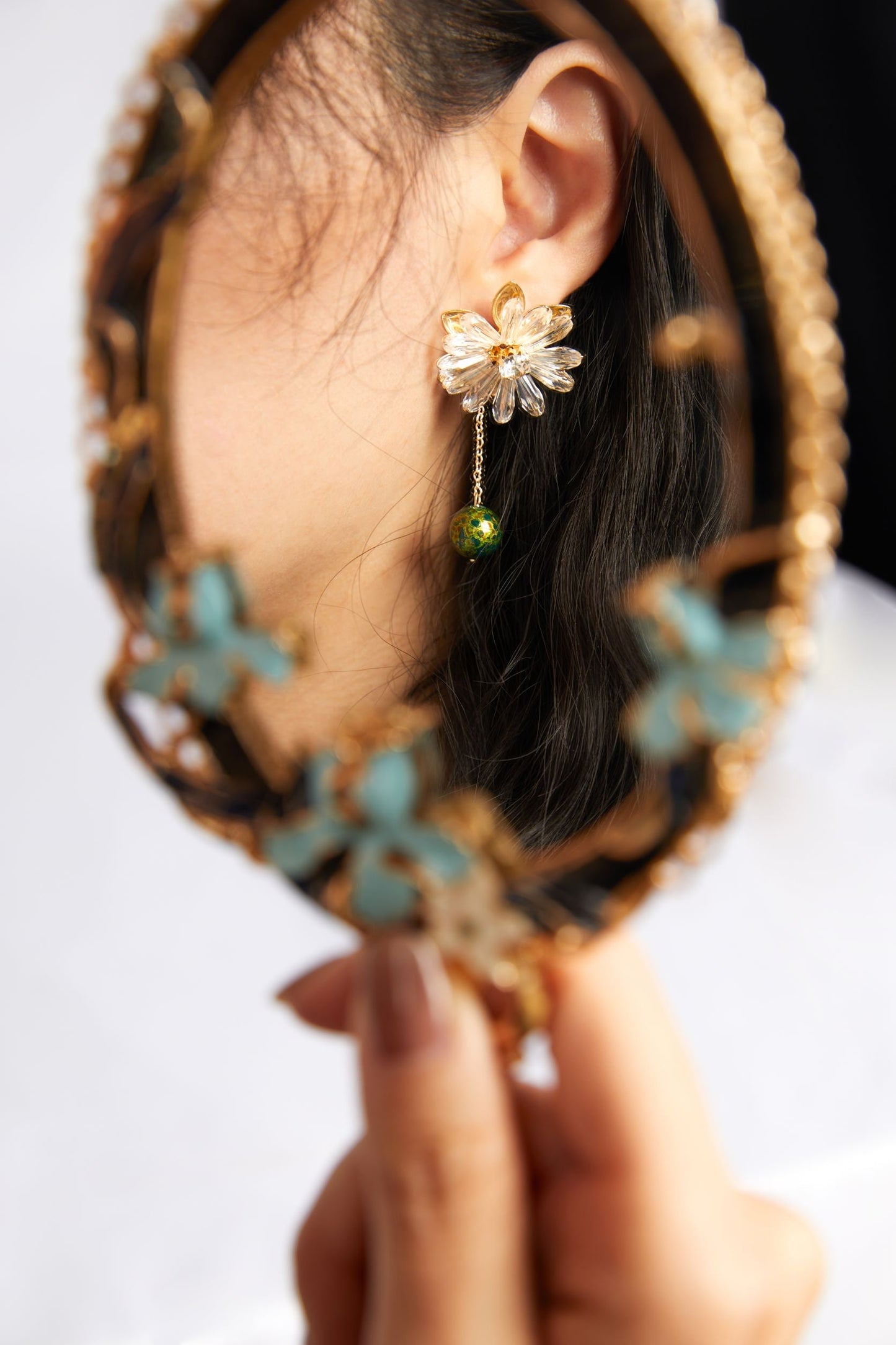 Jewelry/Lacquer earrings (6.5cm X 1.0cm)/preserved fresh flower/Crystal/18K gold plated