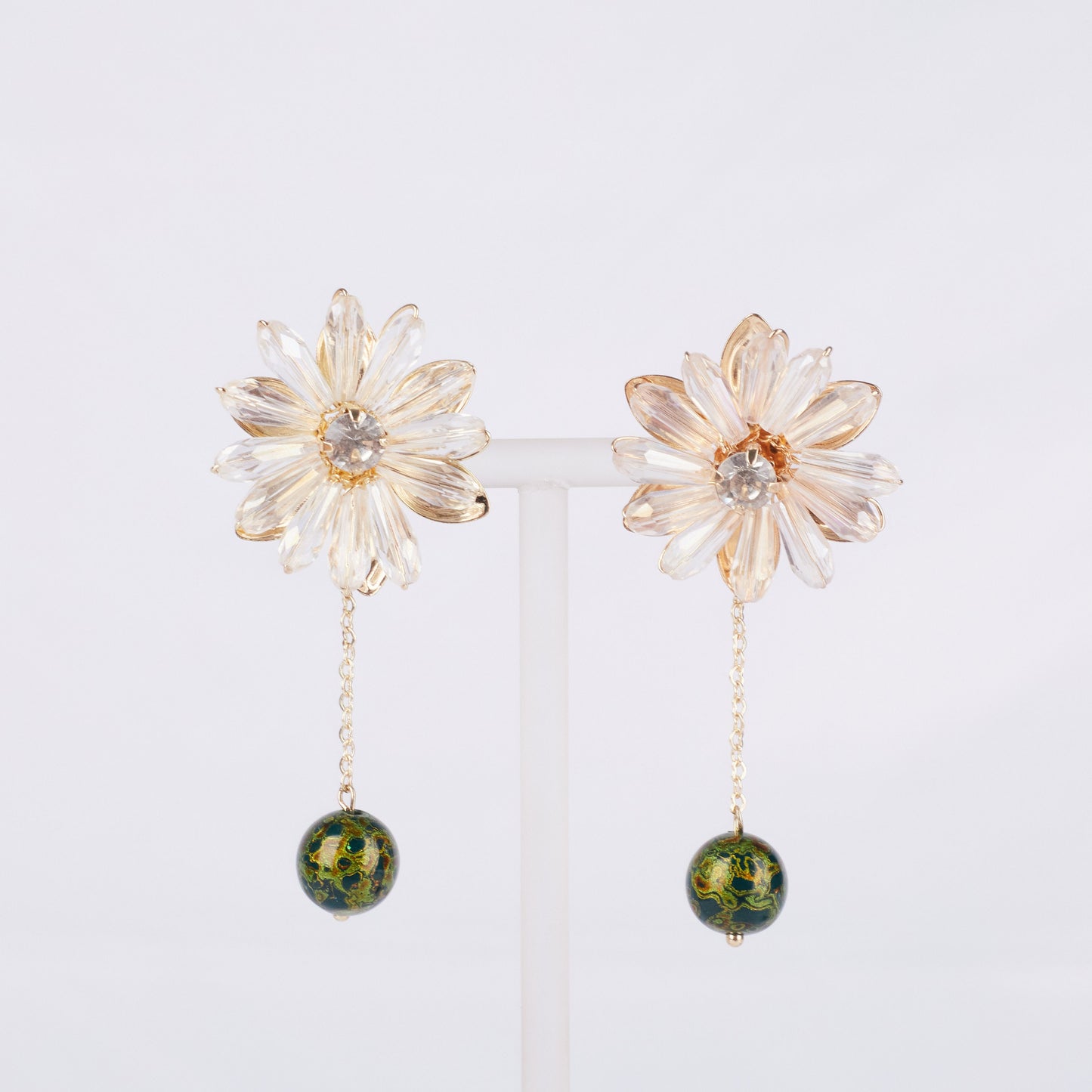 Jewelry/Lacquer earrings (6.5cm X 1.0cm)/preserved fresh flower/Crystal/18K gold plated