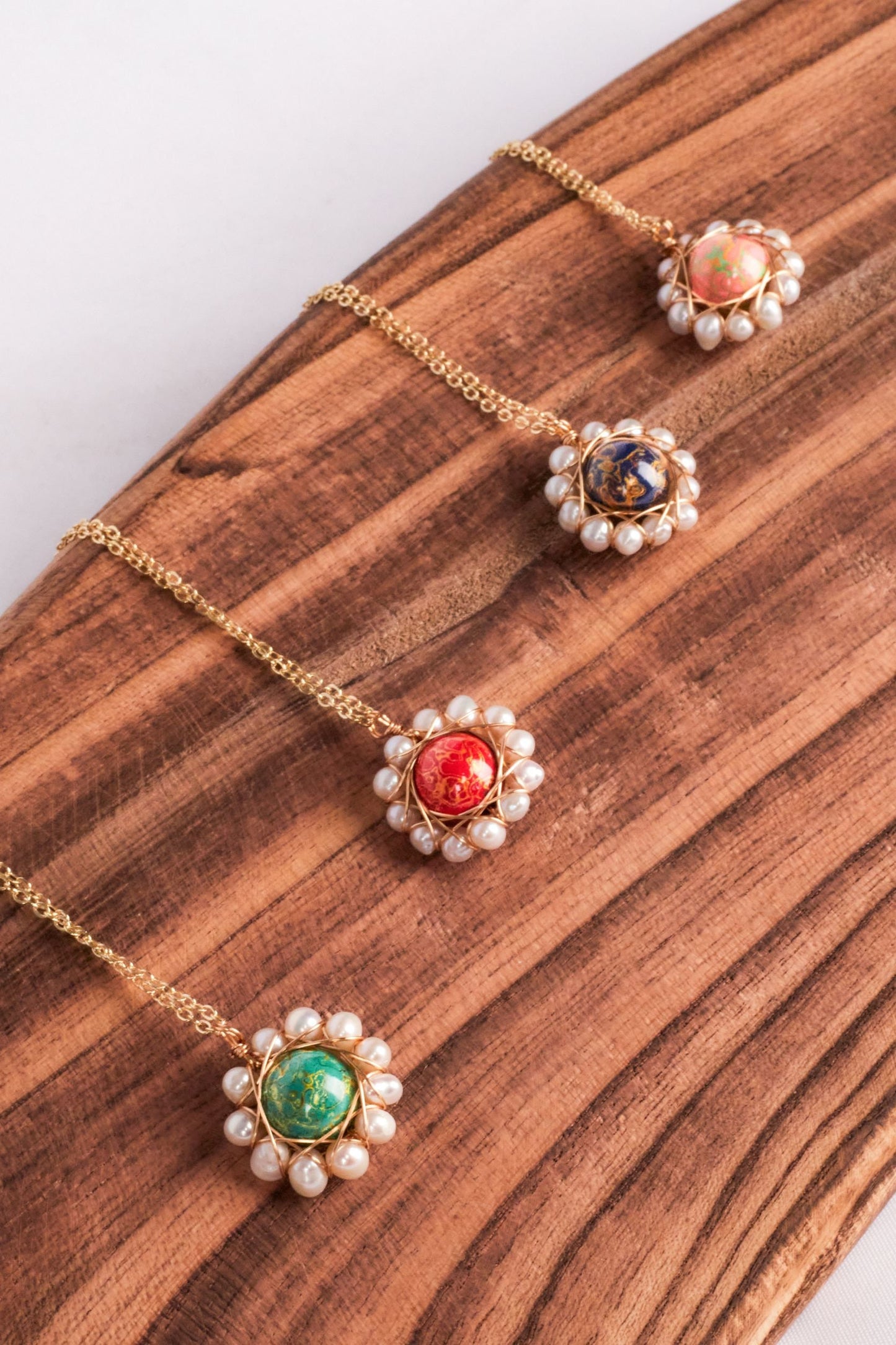 Jewelry/2cm diameter lacquer ball & natural pearls/18K gold plated necklace (24cm - 28 cm adjustable)/multiple-color sunflowers