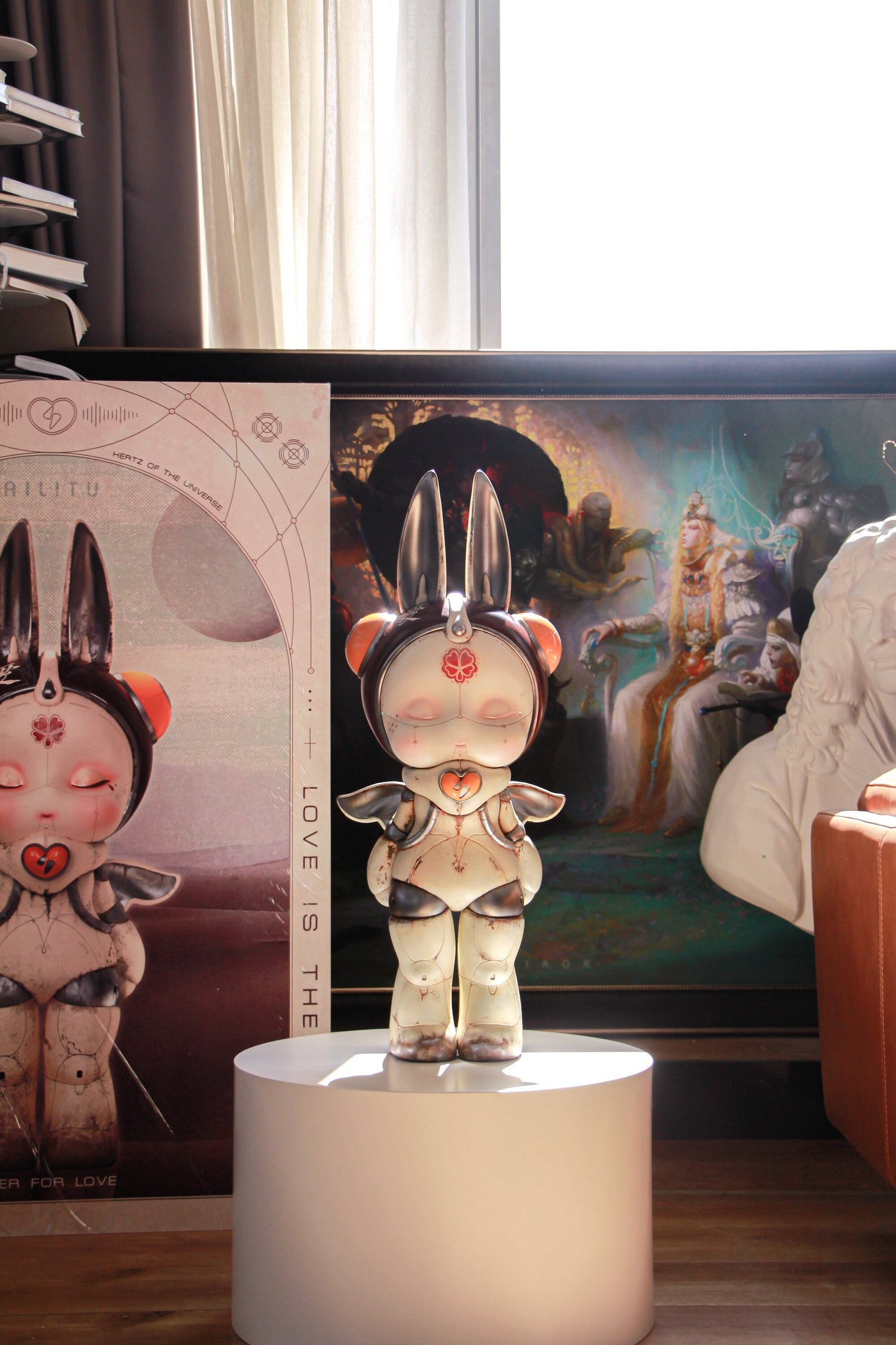 Art Toy Figure/Designer Toy/AILITU - Time Traveler/Material Polyurethane/Chinese Lacquer/27.17'' (69 cm) X 11.42'' (29 cm) X 9.06'' (23 cm)